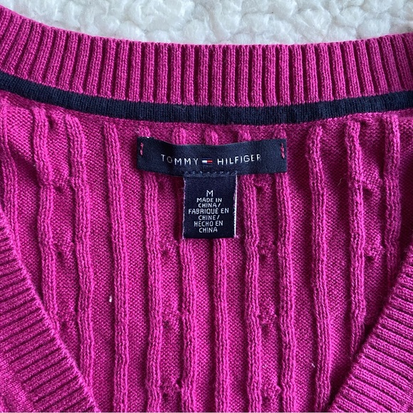 Tommy Hilfiger Barbie pink soft cable knit v neck sweater - Picture 4 of 5